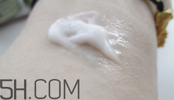 悅木之源維C精華霜怎么樣？悅木之源維C精華霜好用嗎？