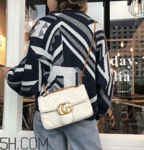 白色包包變黃了怎么辦？白色包包黑了怎么清洗？