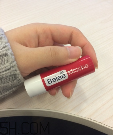 balea櫻桃潤唇膏好用嗎？balea櫻桃潤唇膏多少錢？