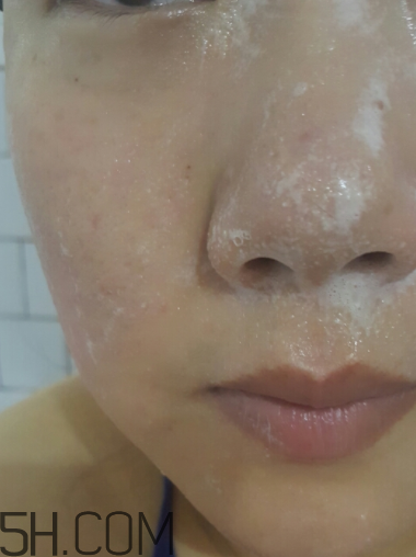 絲塔芙泡沫潔面乳怎么用？泡沫潔面乳用法