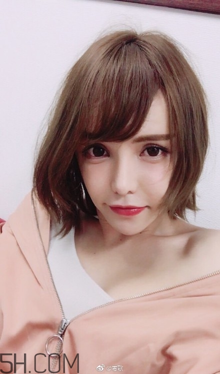女人說(shuō)嘖嘖是什么意思？女生發(fā)消息嘖嘖代表什么