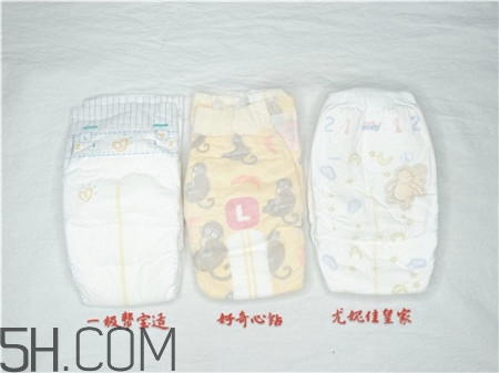 幫寶適好奇心鉆裝尤妮佳皇家紙尿褲哪個(gè)好_對(duì)比評(píng)測