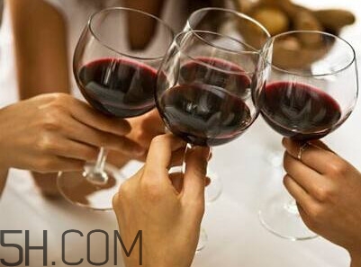 吃了頭孢多久可以喝酒？頭孢可以和阿莫西林一起吃嗎