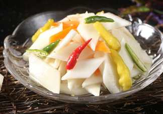 塑料瓶可以泡酸蘿卜嗎？泡蘿卜需要多少水和白醋