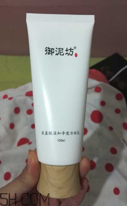 御泥坊洗面奶是皂基嗎？御泥坊洗面奶怎么用？