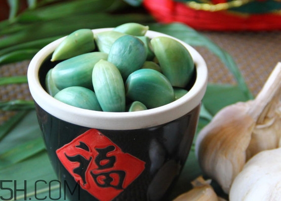 臘八蒜夏天能做嗎？臘八蒜和糖醋蒜的區(qū)別