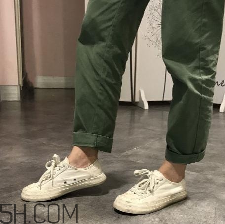 帆布鞋鞋底發(fā)黃怎么辦？帆布鞋鞋底怎么洗白？