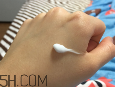 露得清身體乳怎么樣？露得清身體乳好用嗎？