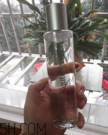 露得清保濕亮膚液怎么樣？露得清保濕亮膚液好用嗎？