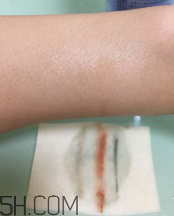 露得清卸妝水怎么用？露得清卸妝水多少錢？