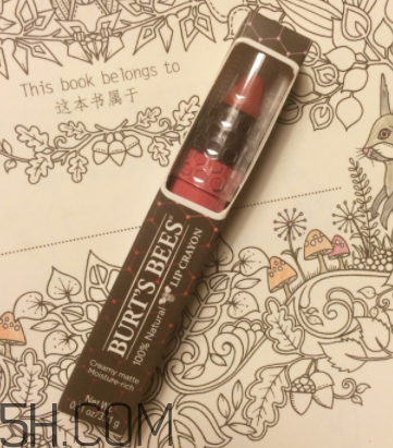 小蜜蜂唇膏筆多少錢？小蜜蜂唇膏筆很貴嗎？