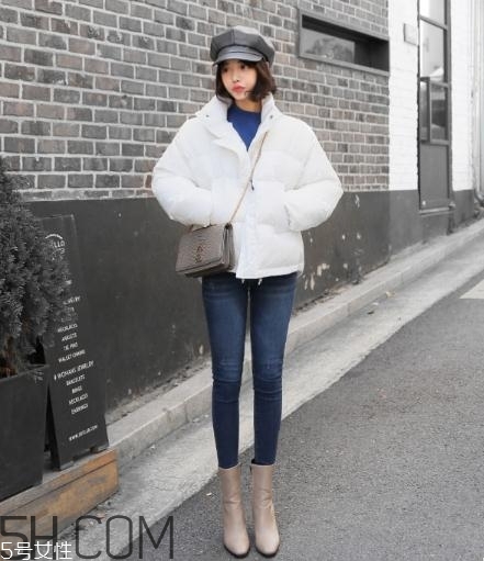 白色羽絨服怎么搭配？白色羽絨服搭配圖片