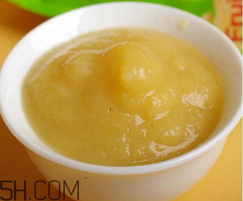 蘋(píng)果泥為什么是紅色的？蒸熟的蘋(píng)果泥和生蘋(píng)果泥有區(qū)別嗎