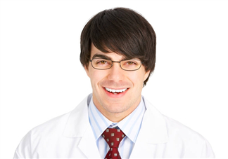 白內(nèi)障要換晶體嗎？白內(nèi)障要做手術(shù)嗎？