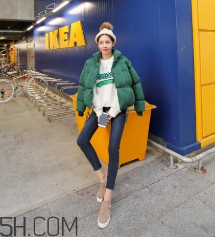 綠色羽絨服怎么搭配？綠色羽絨服搭配圖片
