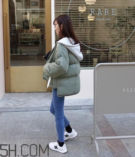 綠色羽絨服怎么搭配？綠色羽絨服搭配圖片