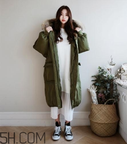 綠色羽絨服怎么搭配？綠色羽絨服搭配圖片