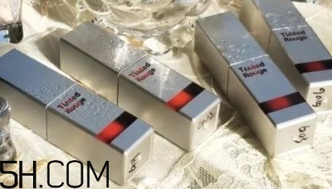 稚優(yōu)泉天空之境水光唇釉好用嗎_多少錢？