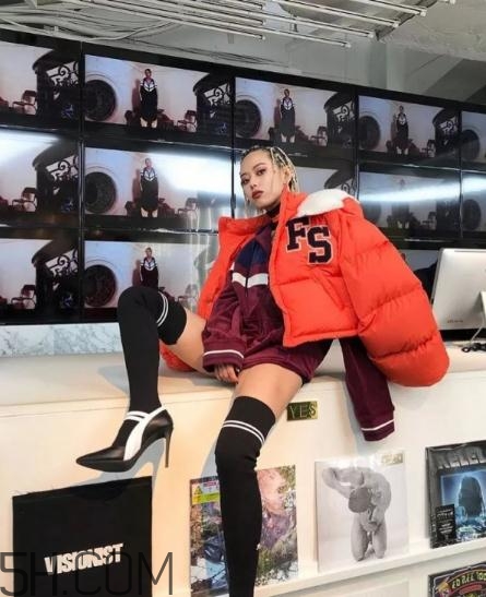 羽絨服怎么穿顯瘦？羽絨服怎么搭配不臃腫？