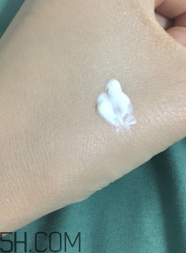 薇諾娜防曬霜需要卸妝嗎？薇諾娜防曬霜使用方法