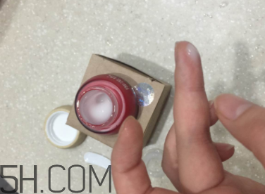 御泥坊紅石榴眼霜怎么樣？御泥坊紅石榴眼霜好用嗎？