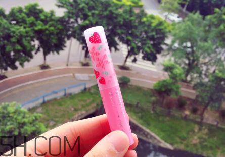 mistine變色草莓唇膏好用嗎？mistine變色草莓唇膏多少錢？