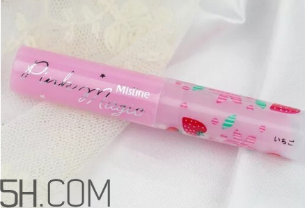 怎么區(qū)分真假mistine草莓變色唇膏？mistine草莓變色唇膏主要功效