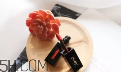 ysl黑管唇釉416適合黃皮嗎？ysl黑管鏡面唇釉416顯白嗎