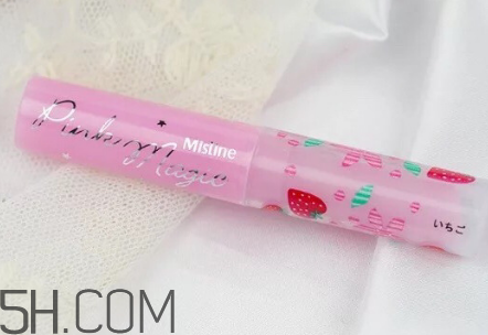 mistine草莓唇膏要不要卸妝？mistine草莓變色唇膏原理