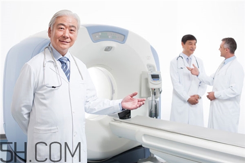 骨折需要打消炎針嗎？骨折打石膏多久能拆？