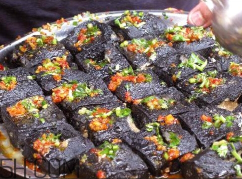 臭豆腐怎么炸才脆？臭豆腐怎么變黑的
