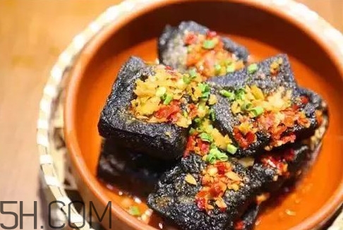 臭豆腐是怎么做的？臭豆腐是大便做的嗎