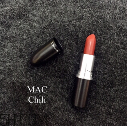 mac小辣椒干不干？mac小辣椒是滋潤(rùn)還是啞光