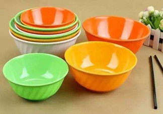 什么是仿瓷碗？仿瓷碗是塑料碗嗎？