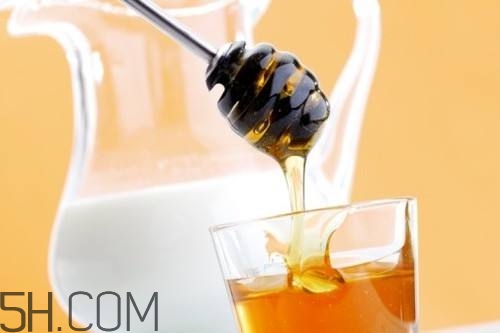 牛奶加蜂蜜的功效是什么？牛奶加蜂蜜可以減肥嗎？