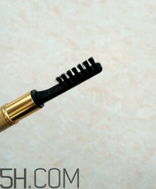 歐蒙睫毛膏和火烈鳥哪個好?歐蒙睫毛膏好用嗎？