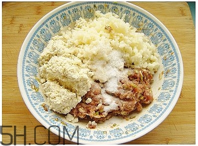 蓮藕可以和豆腐一起吃嗎？蓮藕和豆腐一起吃有什么好處？