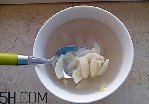 大蒜泡冰糖怎么做？大蒜泡冰糖真的能治腎虛嗎？