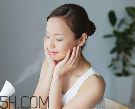 喝咖啡皮膚會(huì)變黑嗎？喝咖啡對(duì)皮膚好嗎？