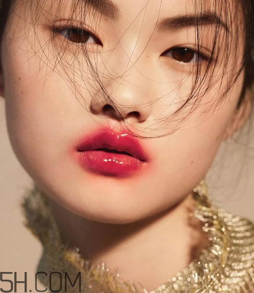 口紅到底應(yīng)該怎么涂？吻唇妝具體畫法