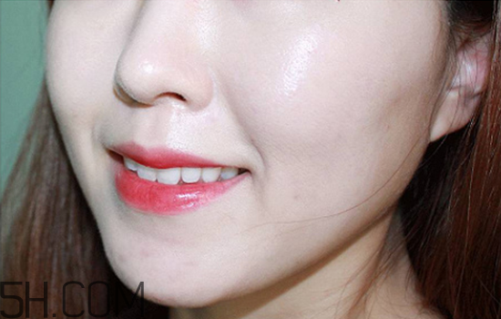 mac morange黃皮能用嗎？mac口紅最火色號推薦