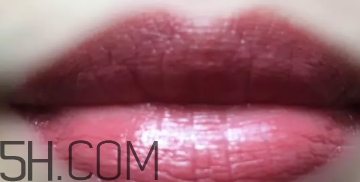 mac brick o la試色 mac brick o la是什么顏色？