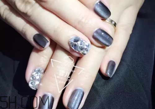 什么是反法式美甲？好看的貓眼美甲圖片