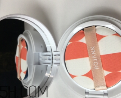 rojank茹妝這個牌子怎么樣？茹妝化妝品好用嗎？