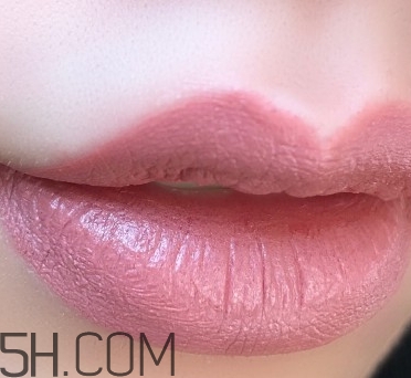 mac velvet teddy質(zhì)地干嗎？mac velvet teddy適合黃皮嗎