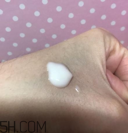 春紀(jì)咖啡醒膚緊致乳好用嗎？春紀(jì)咖啡醒膚緊致乳評(píng)測(cè)