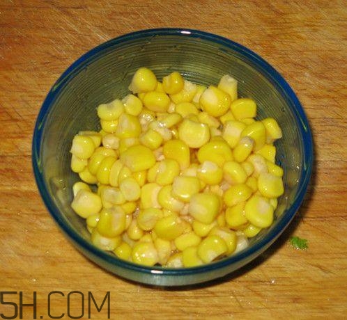 畸形果蔬營養(yǎng)價值更高？畸形果蔬是什么原因引起的？