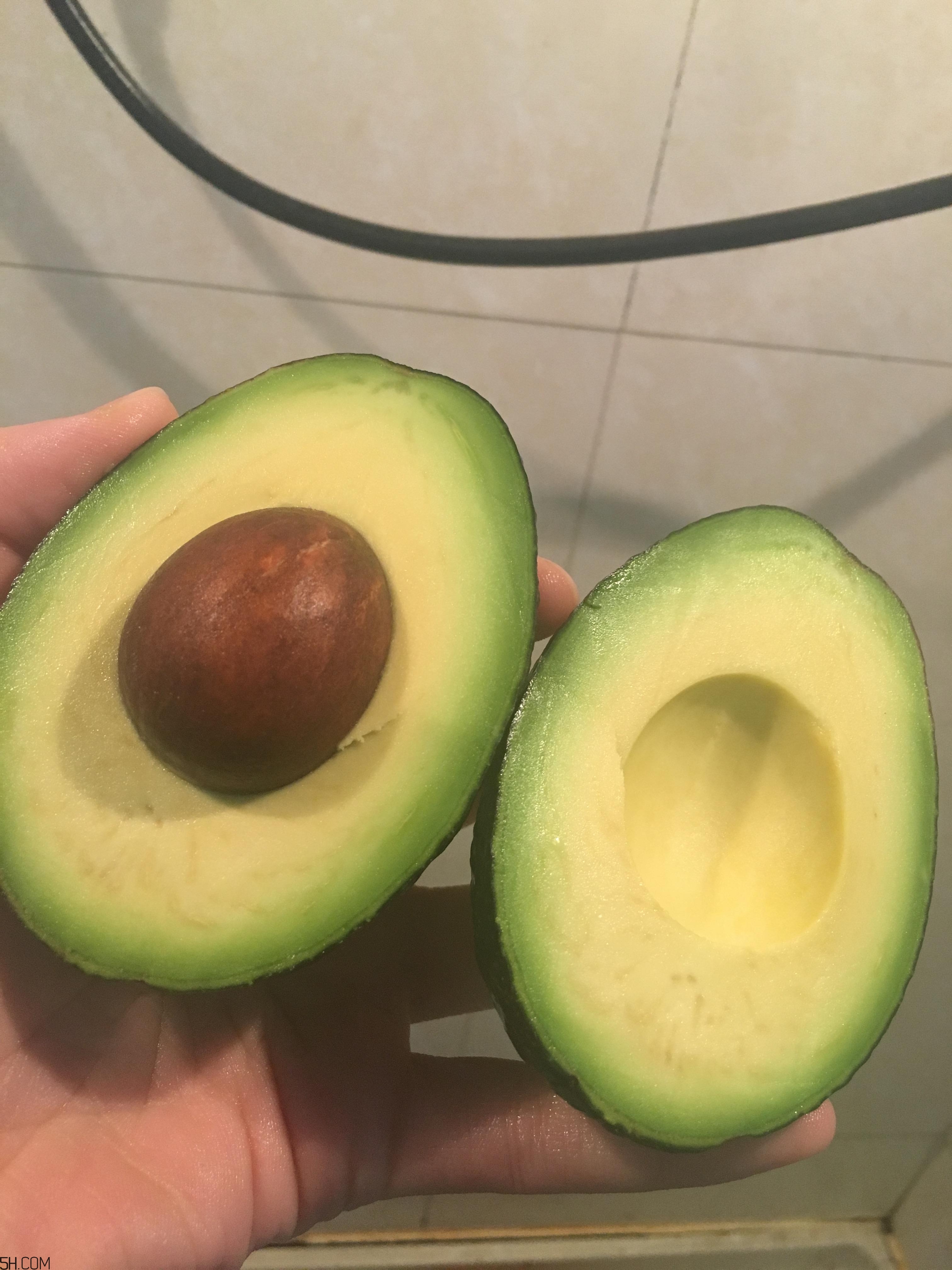 孕婦可以喝牛油果奶昔嗎？孕婦喝牛油果奶昔的好處？