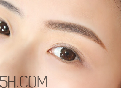 紋眉毛結(jié)痂掉了沒(méi)顏色怎么辦？半永久眉毛幾天掉痂？