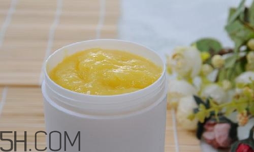 蜂王漿的營養(yǎng)成分有哪些？怎么辨別真假蜂王漿？